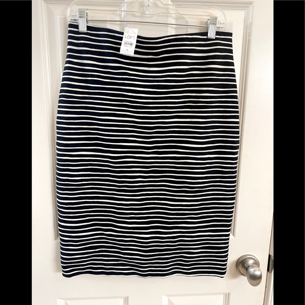 LOFT black & white strip pencil skirt